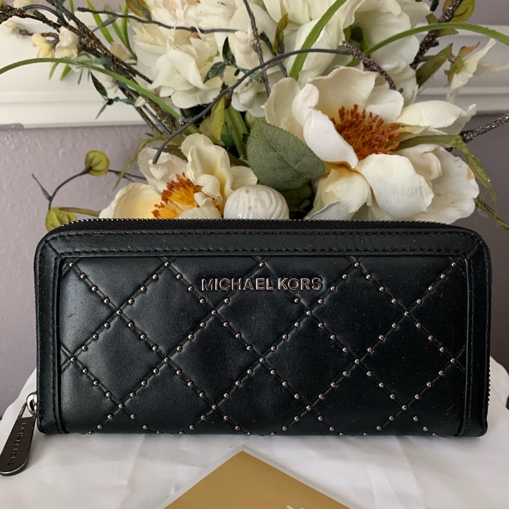 Michael Kors Studded Accordion Black Wallet - Picture 2 of 7